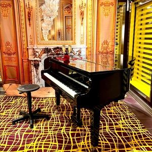 Meet your Posher, Vicky